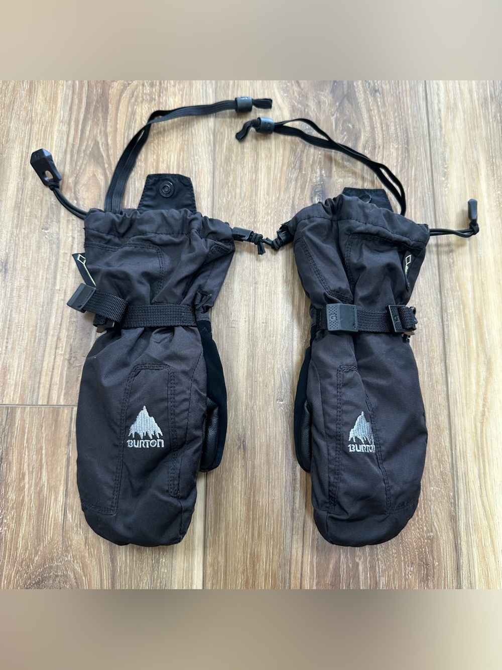 Burton Gore-Tex Leather Palm Mitten Gloves Black, Youth Small